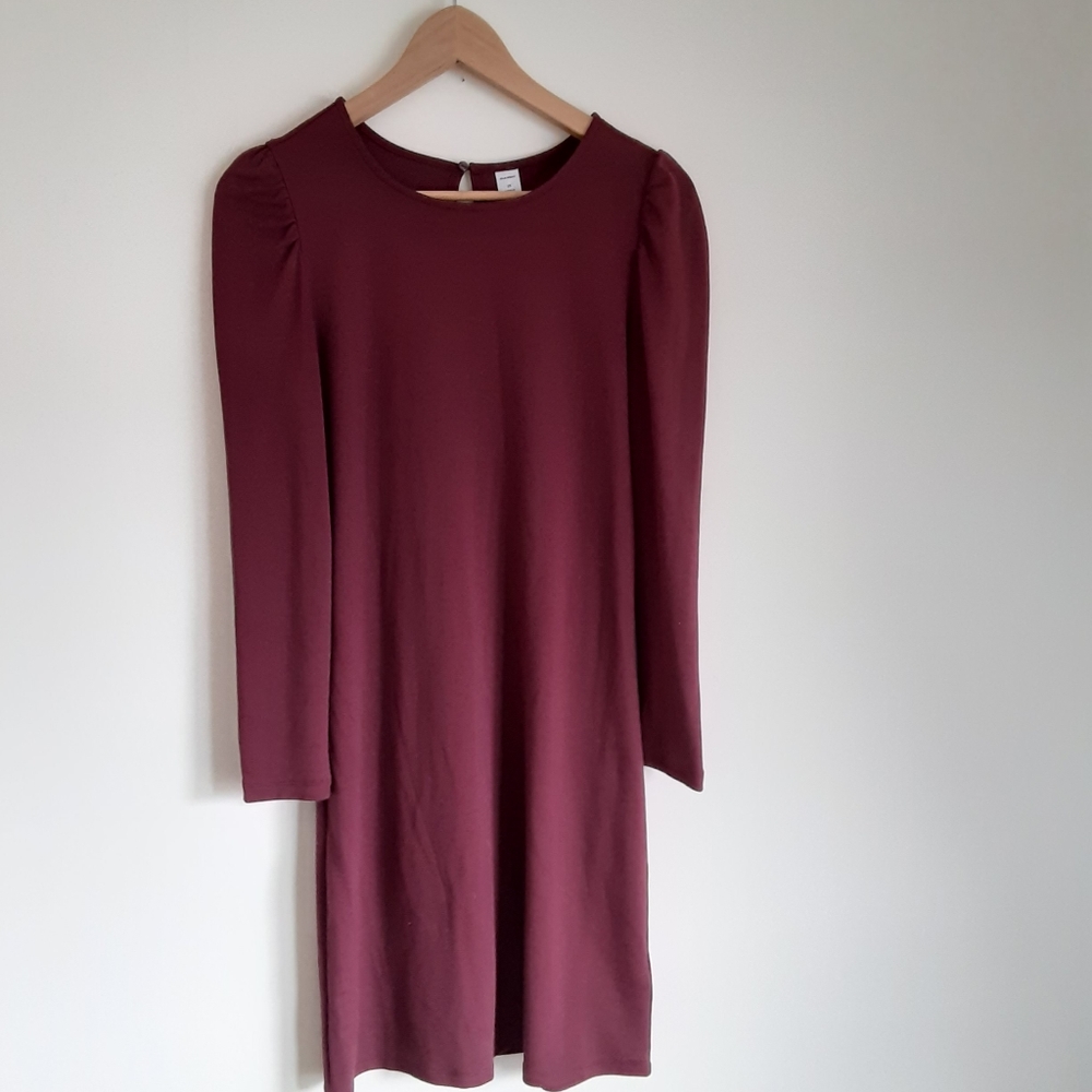 Maroon long sleeve dress